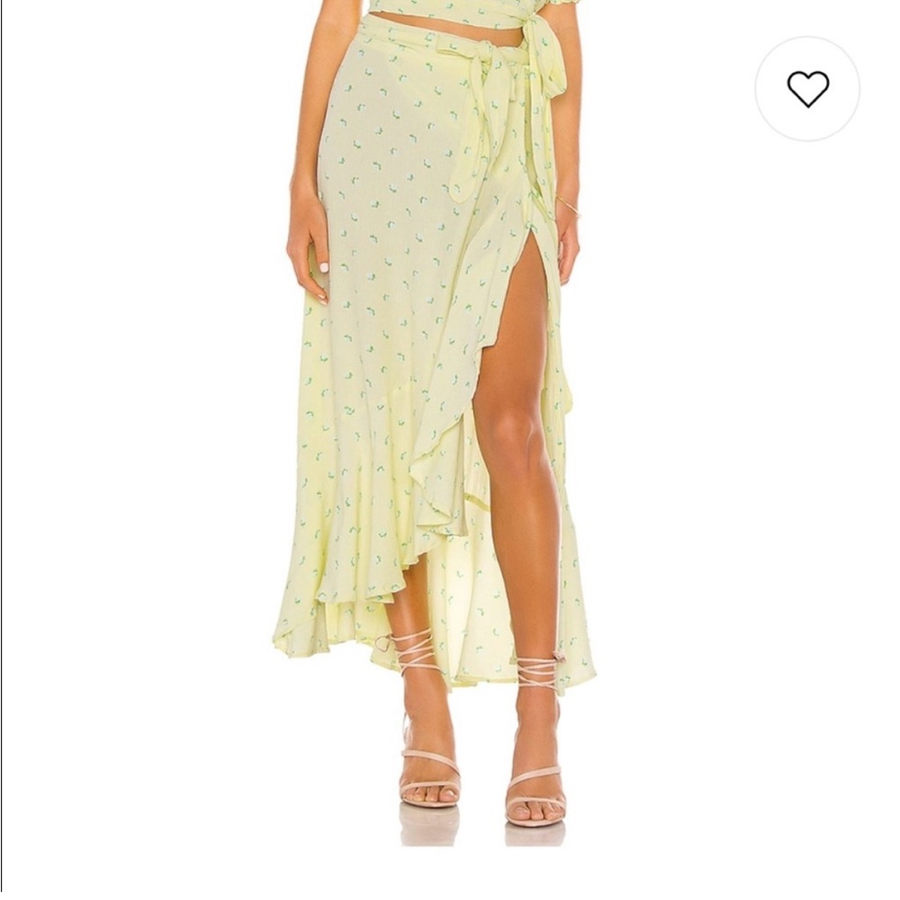 YELLOW WRAP FLOWER SKIRT | MIDI